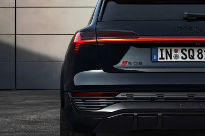 Q8 e-tron